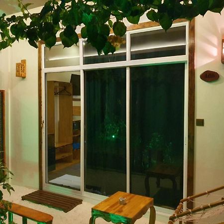 Manta Dhangethi Exterior photo