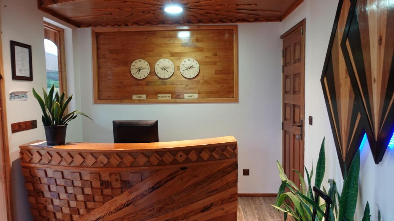 Manta Dhangethi Exterior photo