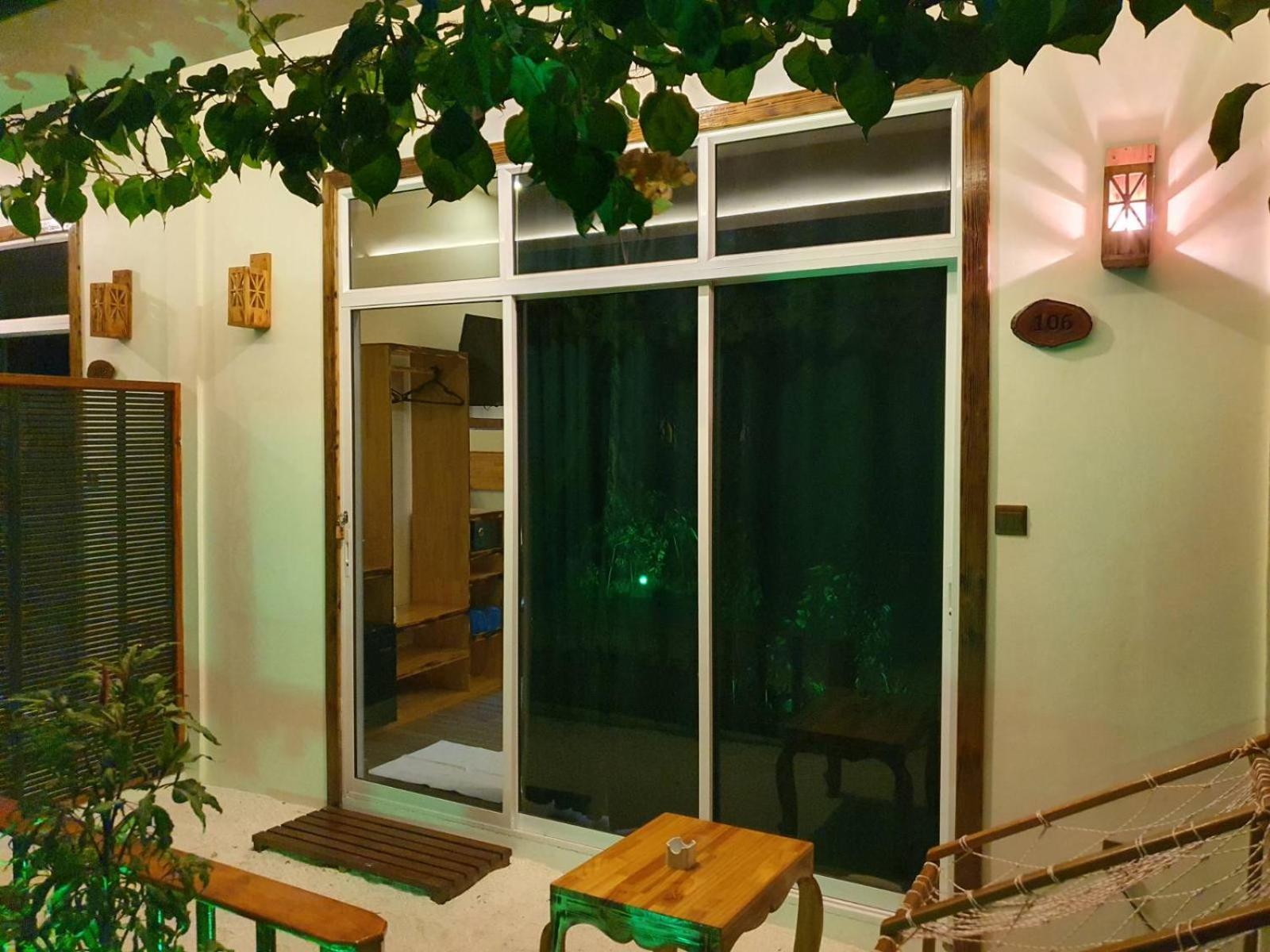 Manta Dhangethi Exterior photo